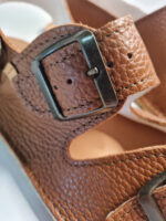 Double buckle sandals caramel - Image 10