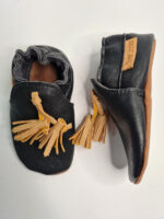 size 22 vegan slippers black with pompoms