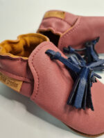 size 22  vegan slippers pink with pompoms - Image 5