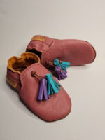 size 22  vegan slippers pink with pompoms - Image 9