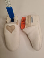 size 24 white Sheepshin slippers - Image 7