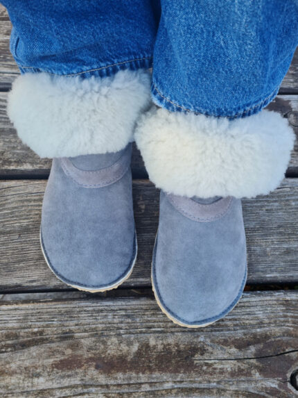 size 41 Sheepskin boots slippers light gray